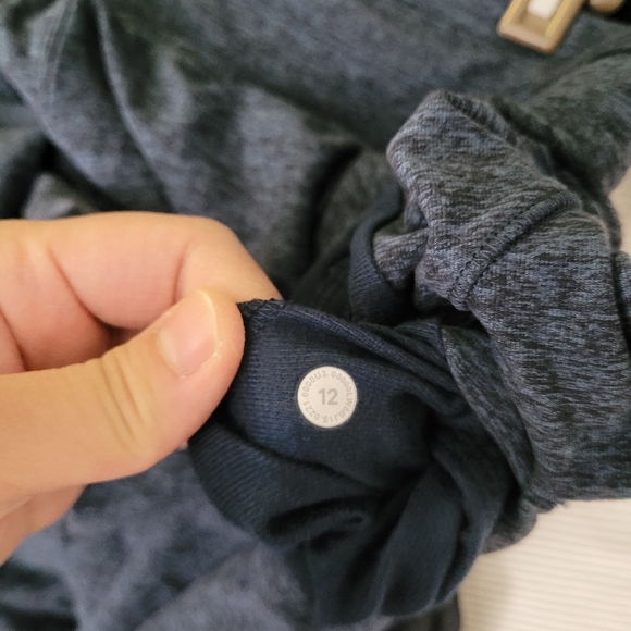 Lululemon Ready to Rulu Crop Jogger Pants Size 12 - Picture 4 of 4